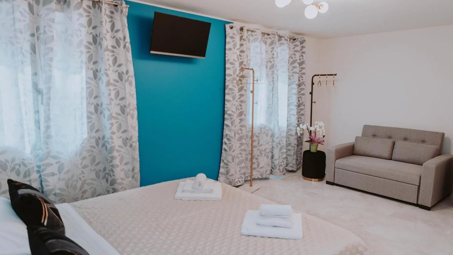 La Luce Di Sirmione Bed & Breakfast